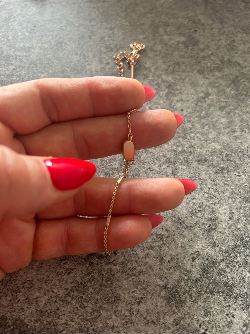 Kendra Scott Rose Gold Bar Necklace - Subtle Plate Pendant - Picture 2 of 5